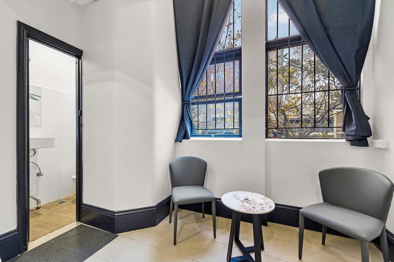 Hostel London Plane Backpackers Sydney Exterior foto