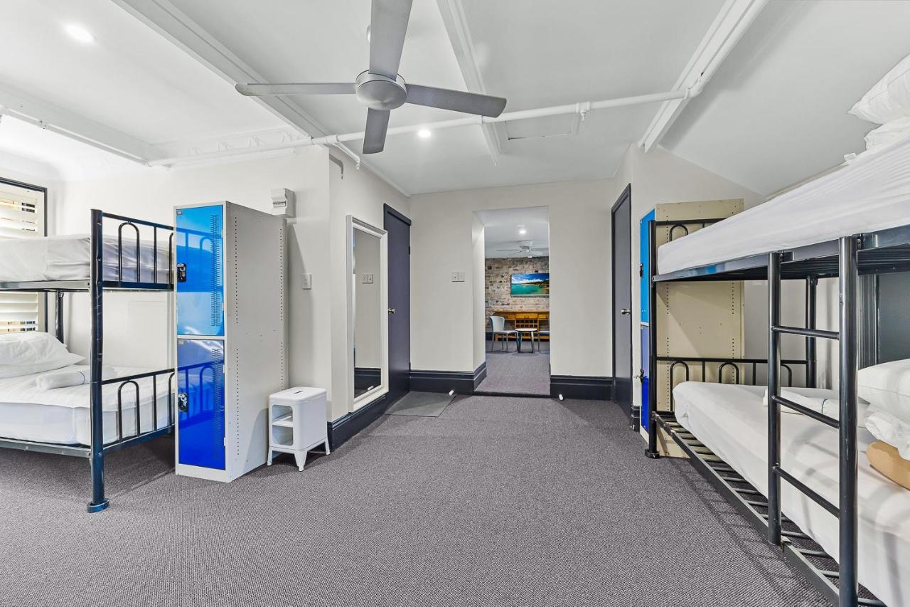 Hostel London Plane Backpackers Sydney Exterior foto